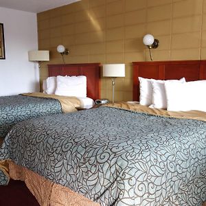 Queen Room Two Queen Beds Non-Smoking